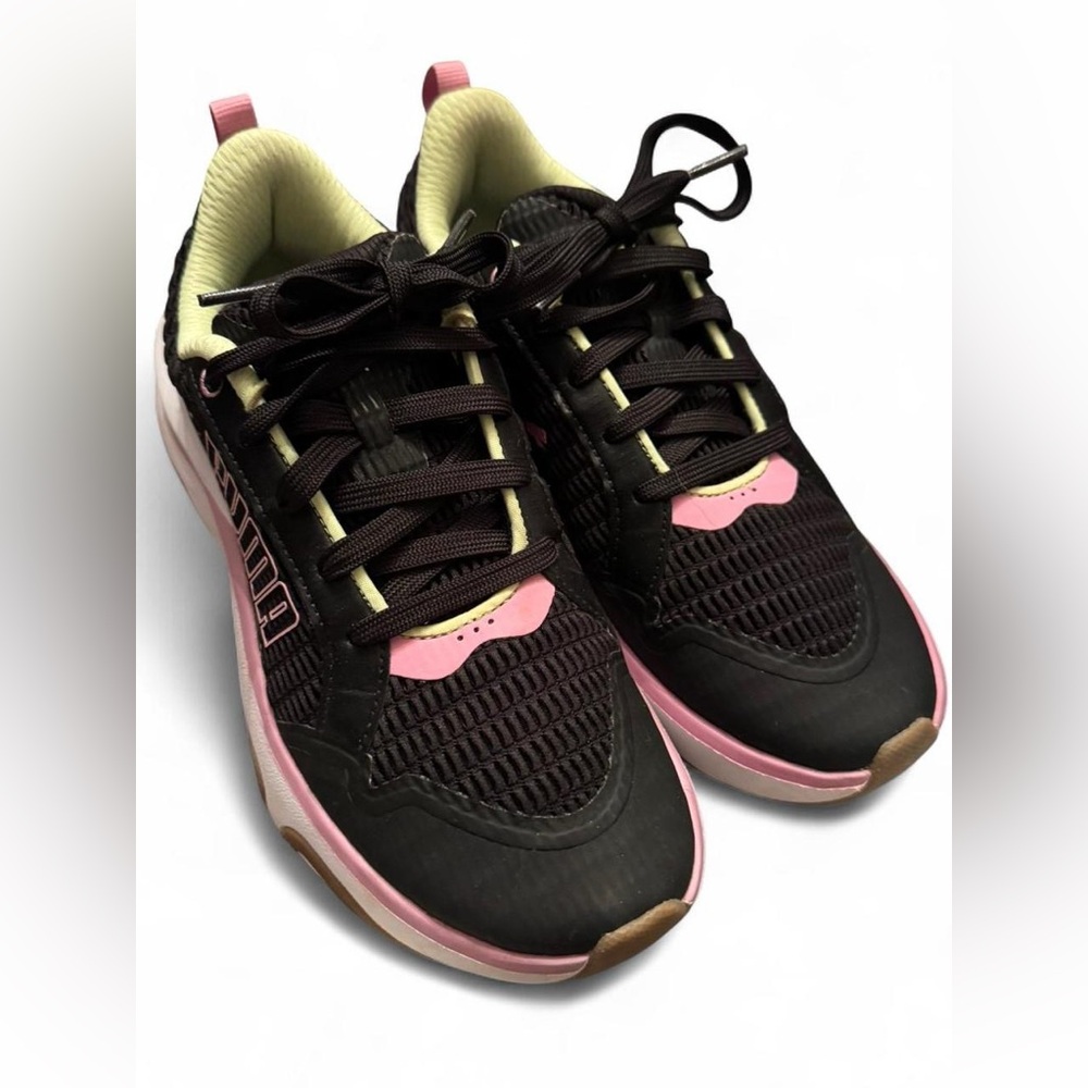 Puma Women’s Black & Pink Athletic Sneakers